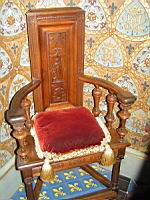 Blois, Chateau, Mobilier, Caquetoire (siege du 16eme)